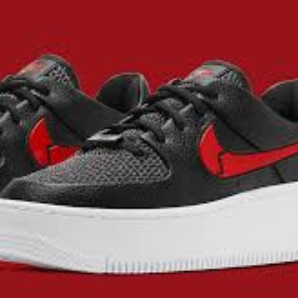 Nike Air Force 1 Sage Low Valentine's Day